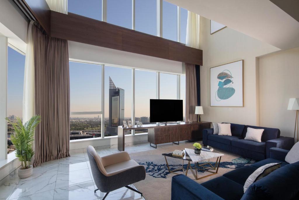 Superior Duplex Apartment Near Mina Seyahi Beach Luxury Bookings