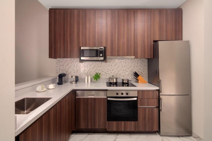 Two Bedroom Apartment Near Mina Seyahi Beach 7 Luxury Bookings