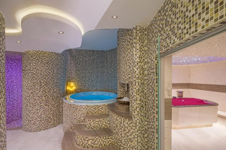 Luxury Deluxe Room In Palm Jumeirah 6 Luxury Bookings