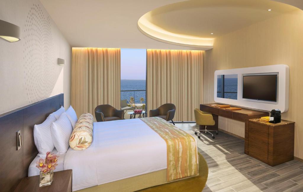 Luxury One bedroom Suite In Palm Jumeirah Luxury Bookings