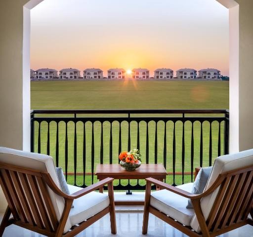 Deluxe Room Near Al Habtoor Polo Club 19 Luxury Bookings