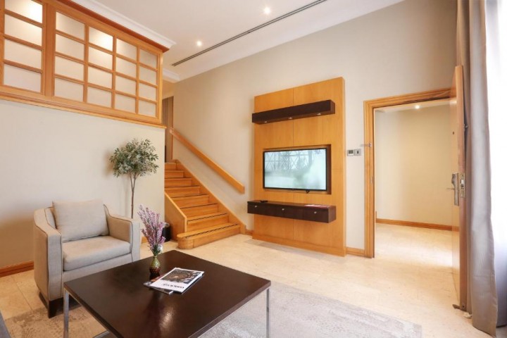 Standard Room Near Palm Strip Mall 19 Luxury Bookings