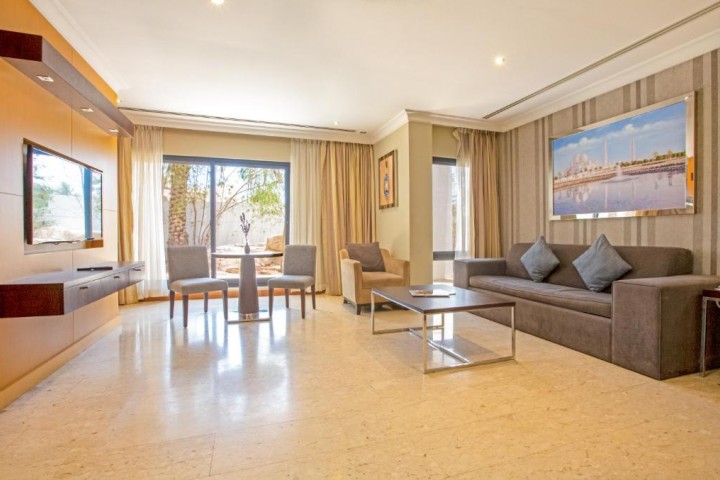 Standard Room Near Palm Strip Mall 29 Luxury Bookings