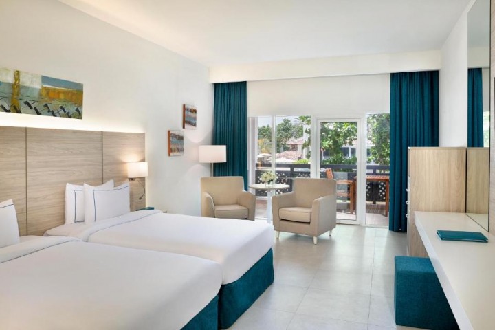 Resort Garden Deluxe Room Near France Consulate 0 Luxury Bookings