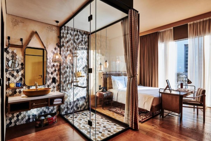 Deluxe Room Near Museum Of The Future 2 Luxury Bookings
