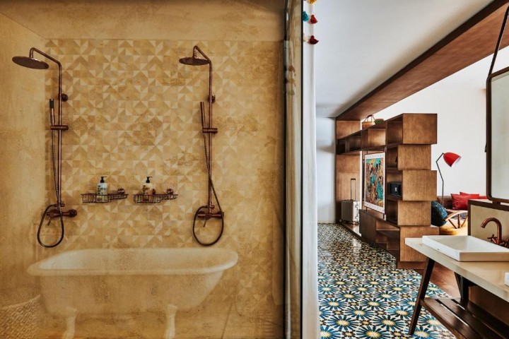 Deluxe Room Near Museum Of The Future 8 Luxury Bookings