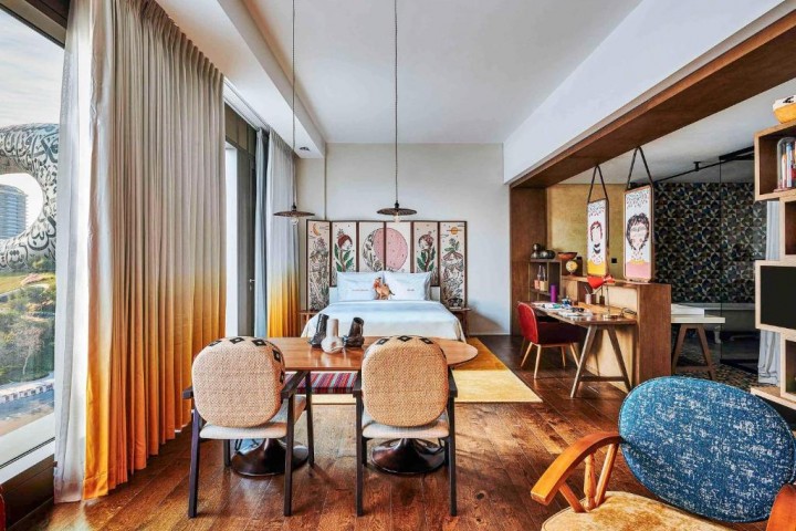 Suite Room Near Museum Of The Future 9 Luxury Bookings