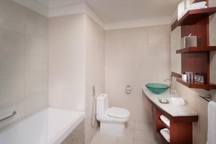 One Bedroom residence Near Wtc Metro Station 18 Luxury Bookings