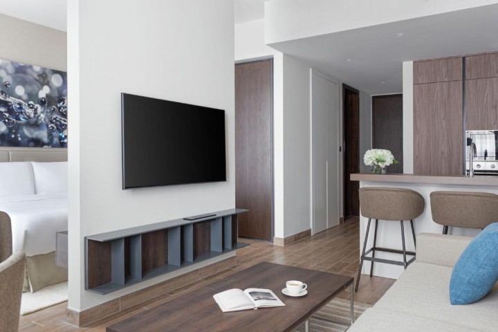 Ultra Luxury Deluxe Two Bedroom Suite Near Emirate 6 Luxury Bookings