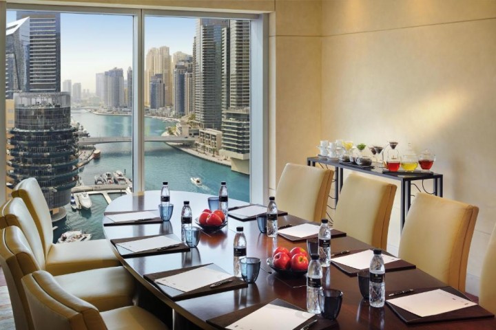 Deluxe room Near by Dubai Marina Mall 8 Luxury Bookings
