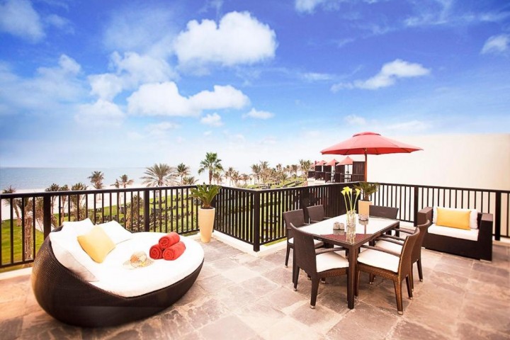 Beachfront Residence One Bedrooom Suite. 9 Luxury Bookings