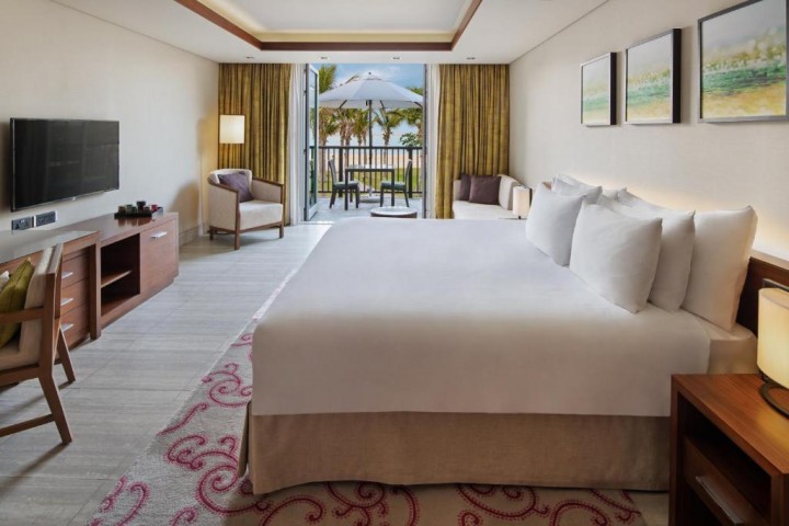 Beachfront Residence One Bedrooom Suite. 10 Luxury Bookings