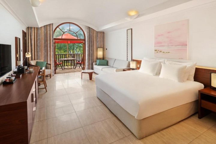 Beachfront Residence One Bedrooom Suite. 12 Luxury Bookings