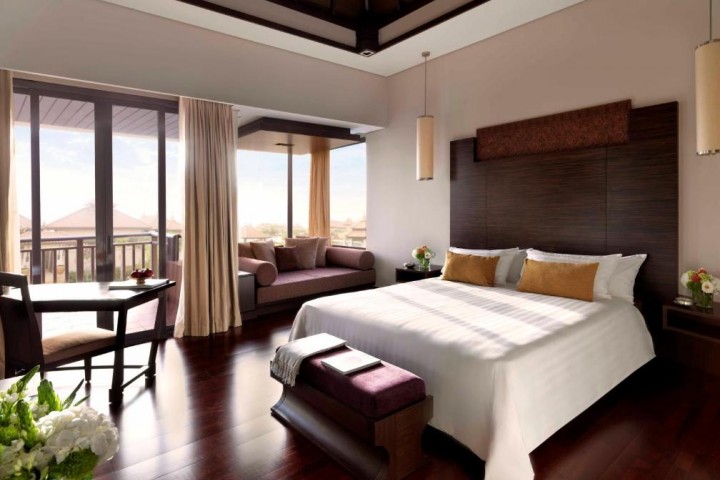 One Bedroom Apartment Near Aqua Venture Waterpark 5 Luxury Bookings