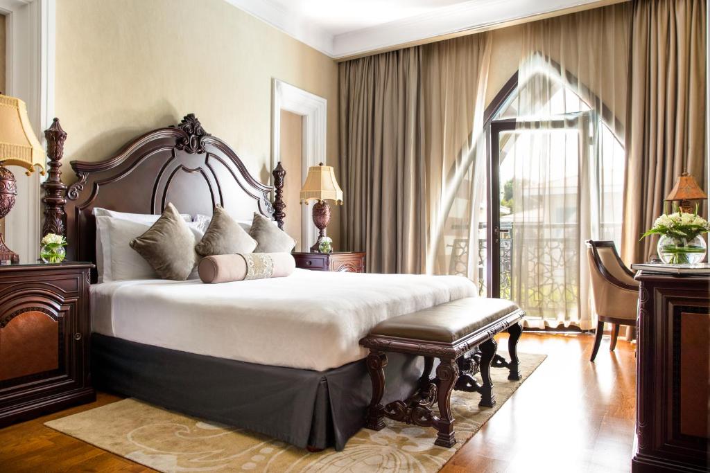 4 Bedroom Lagoon Royal Residence In Palm Jumeirah Luxury Bookings