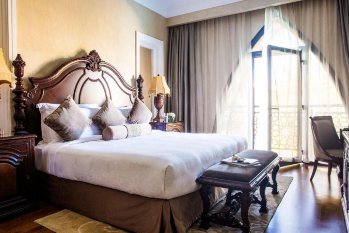 4 Bedroom Lagoon Royal Residence In Palm Jumeirah 2 Luxury Bookings