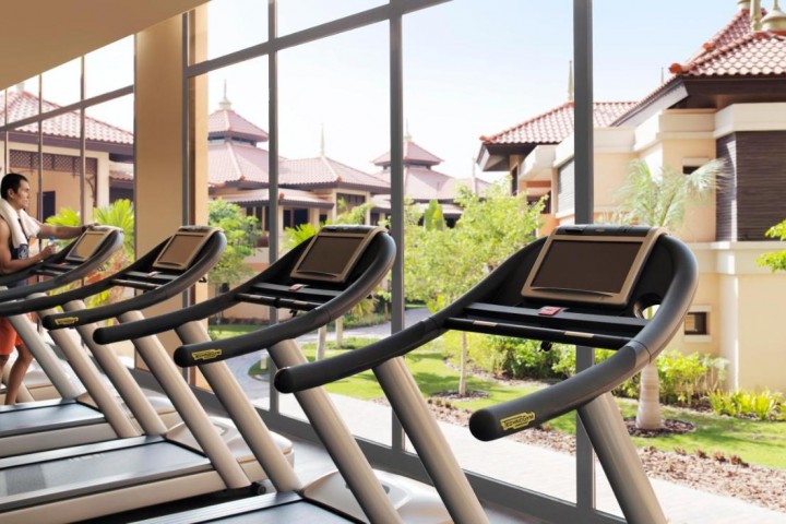 One Bedroom Near Anantara World Island Resort 37 Luxury Bookings