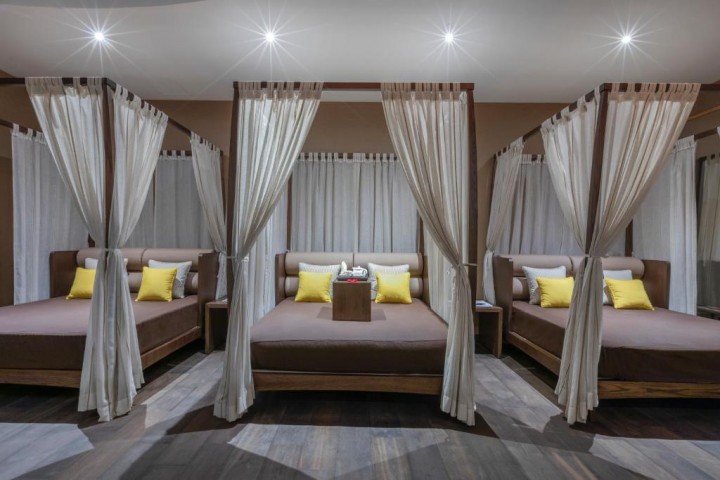 1 Bedroom Villa With Private Pool Near Desert Palm 19 Luxury Bookings