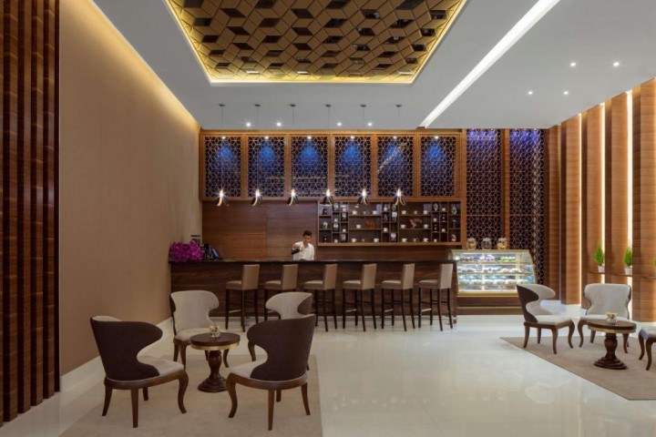 Junior Suite Near Grosvenor Business Bay Tower 9 Luxury Bookings