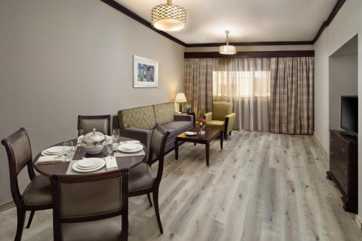 One Bedroom Apartment Near Al maya Super Market 1 Luxury Bookings
