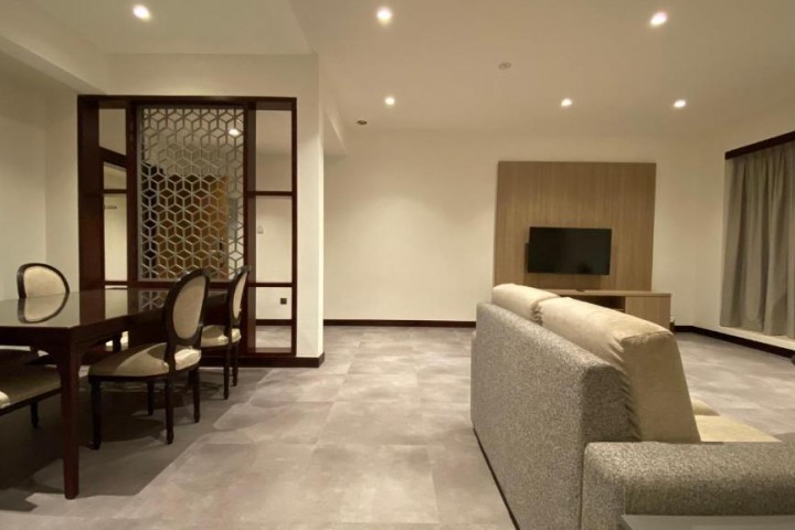 One Bedroom Apartment Near American Hospital 6 Luxury Bookings