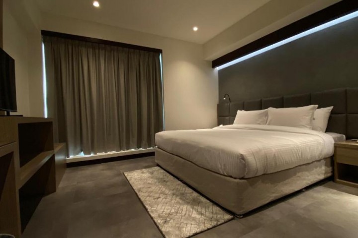 Two Bedroom Suite Near American Hospital 16 Luxury Bookings