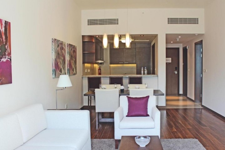 One bedroom Apartment Near Gold Souk Metro Station 1 Luxury Bookings