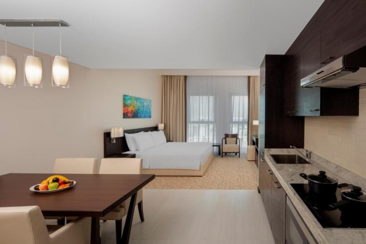 One bedroom Apartment Near Gold Souk Metro Station 17 Luxury Bookings