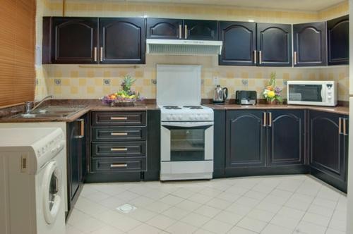 2 Bedroom Apartments Near MM Towers Shopping Mall 1 Luxury Bookings
