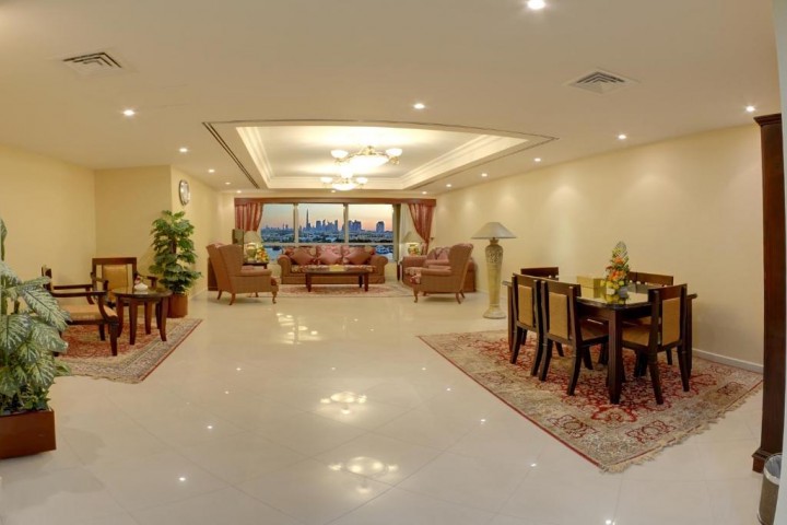 2 Bedroom Apartments Near MM Towers Shopping Mall 19 Luxury Bookings