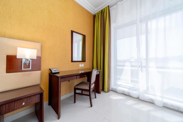 Deluxe One Bedroom Apartment Near Reef Mall 3 Luxury Bookings