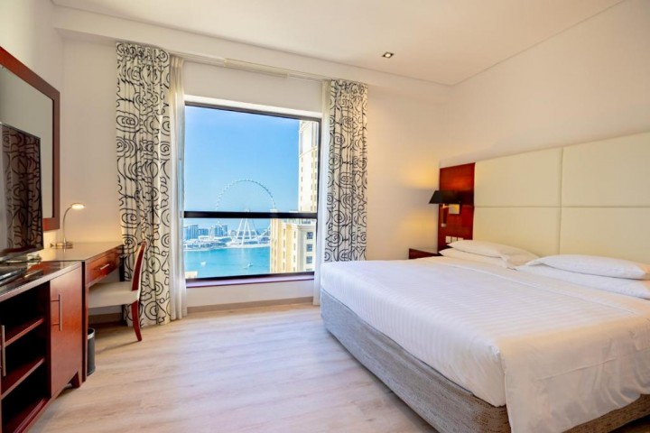 Three Bedroom Apartment Near Sadaf Building JBR 22 Luxury Bookings