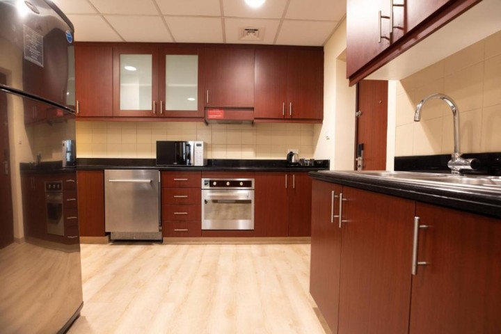 Three Bedroom Apartment Near Sadaf Building JBR 25 Luxury Bookings