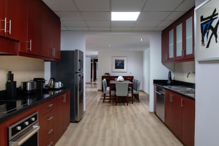 Three Bedroom Apartment Near Sadaf Building JBR 26 Luxury Bookings