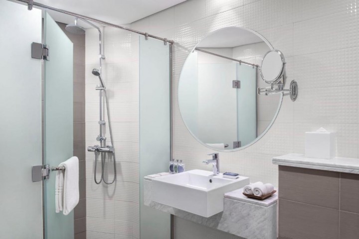 Studio Apartment Near Burj Khalifa Metro Station 9 Luxury Bookings