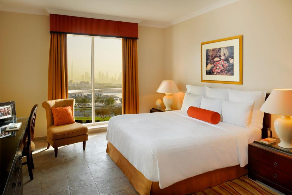 One Bedroom Apartment Near Deira Park Luxury Bookings