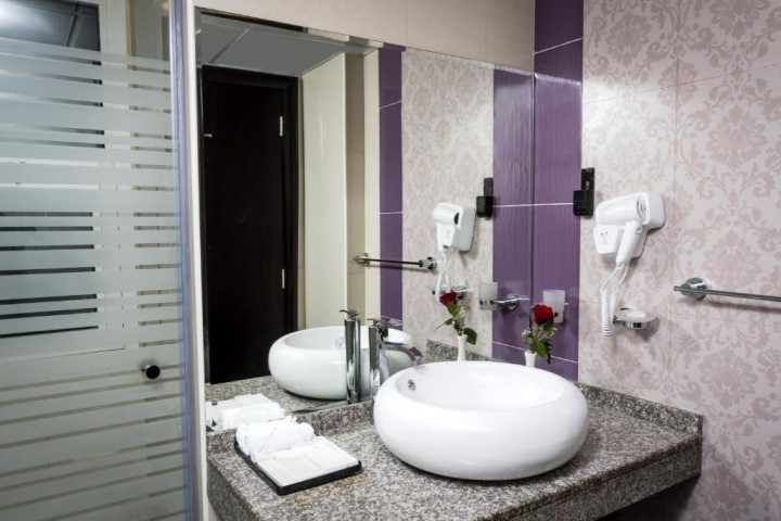One Bedroom Near Mashreq Metro Station 19 Luxury Bookings