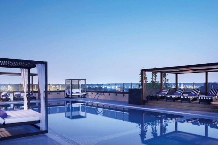 Studio Apartment Near Magic Planet 13 Luxury Bookings