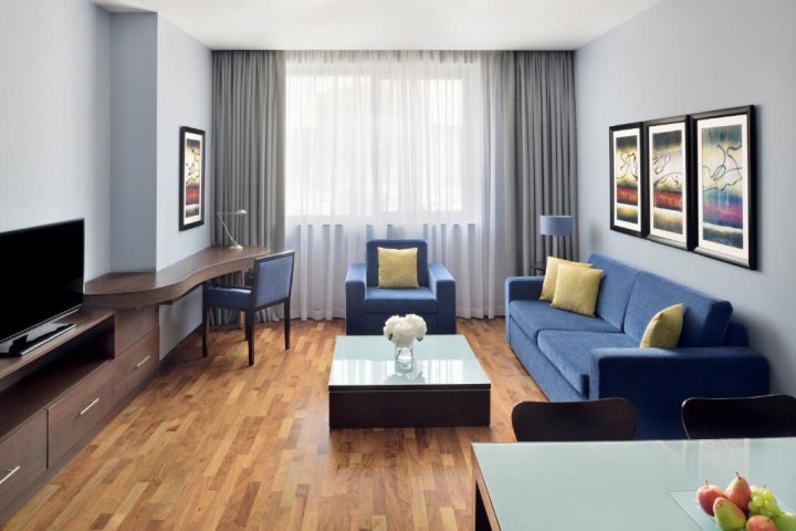 Two Bedroom Apartment Near Century Mall 8 Luxury Bookings