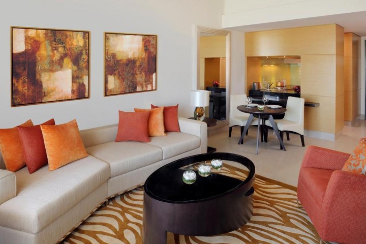 Two Bedroom Apartment Near Al Wasl Sports Club 3 Luxury Bookings