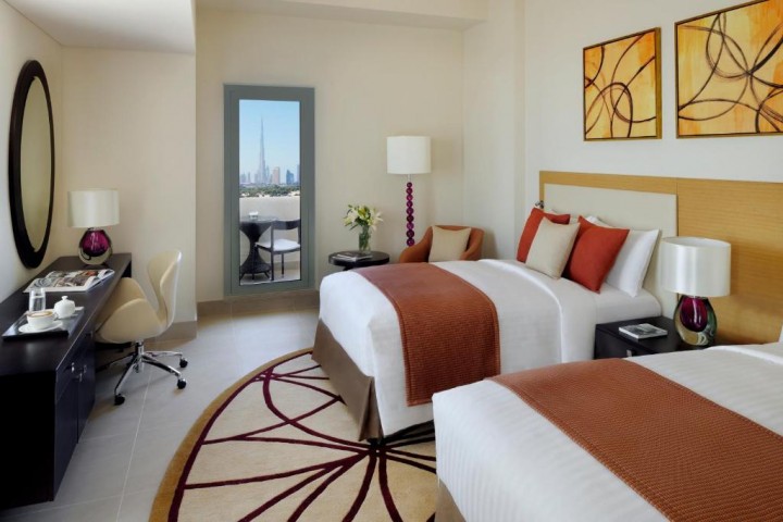 Two Bedroom Apartment Near Al Wasl Sports Club 12 Luxury Bookings