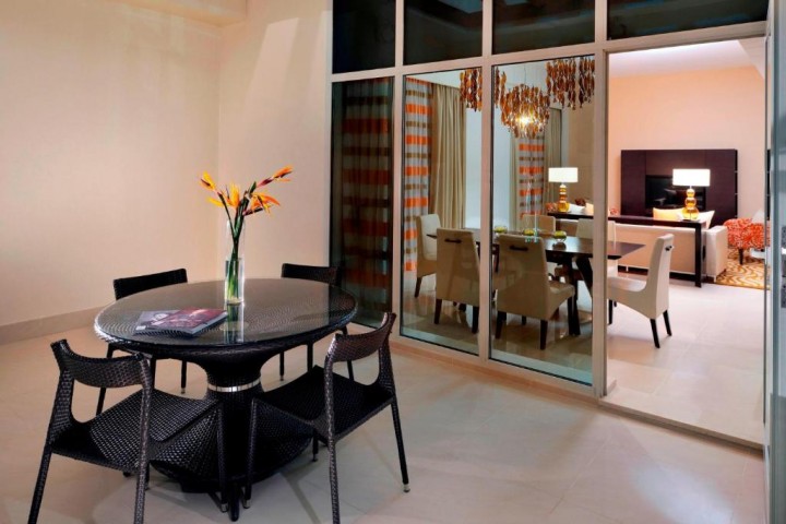 Three Bedroom Apartment Near Al Wasl Sports Club 4 Luxury Bookings