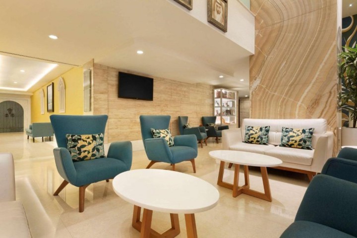 Two Bedroom Apartment Near Downtown 16 Luxury Bookings