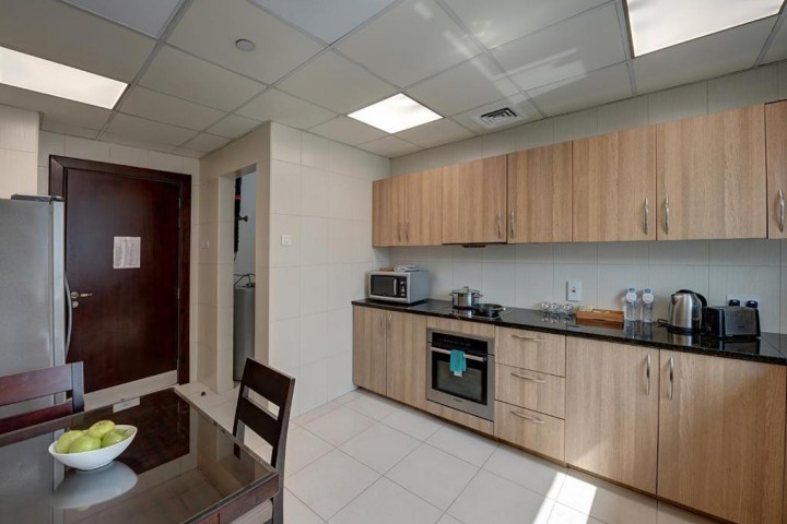 One Bedroom Apartment Near Marina Scape Mall 5 Luxury Bookings