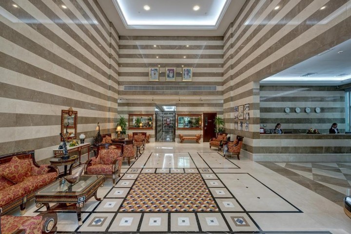 One Bedroom Apartment Near Marina Scape Mall 9 Luxury Bookings