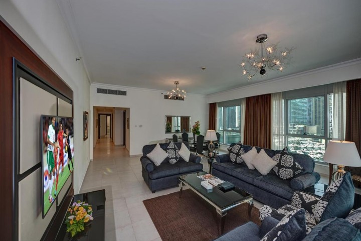 One Bedroom Apartment Near Marina Scape Mall 16 Luxury Bookings