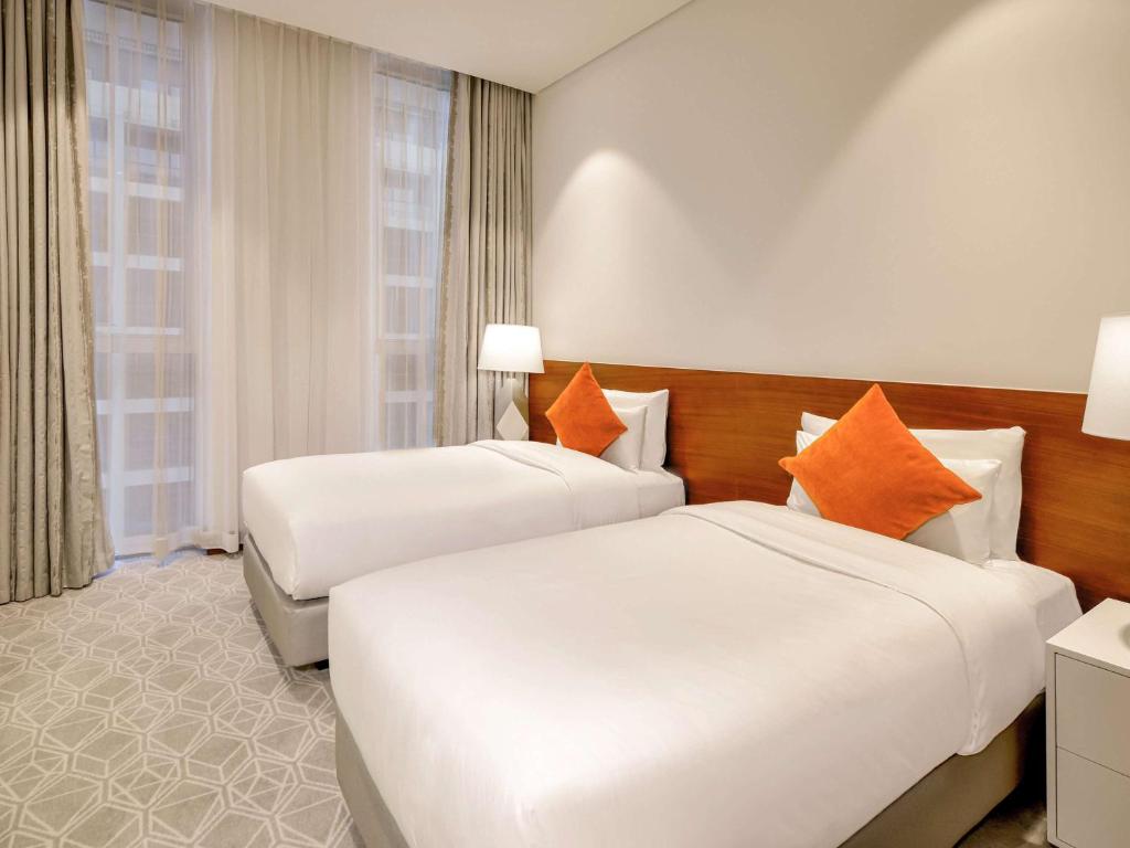 King Room Near Dubai Airport By Luxury Bookings Luxury Bookings
