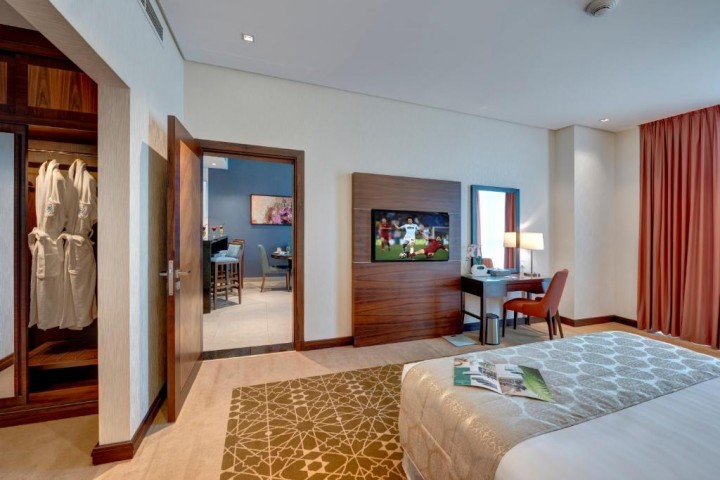 One Bedroom Apartment Near Westzone Supermarket 8 Luxury Bookings