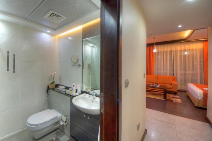 Double Room Near Dubai Marina Mall 4 Luxury Bookings
