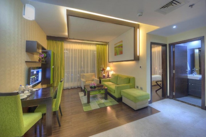 One Bedroom Apartment Near Dubai Marina Mall 8 Luxury Bookings